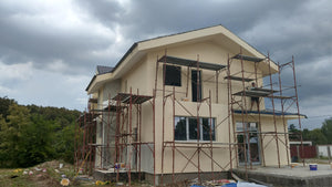 Application d'enduit décoratif siliconé pour la construction de la maison à Saftica thumbnail