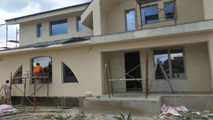 Application d'enduit décoratif siliconé pour la construction de la maison à Saftica thumbnail