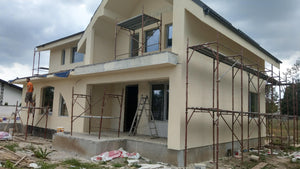 Application d'enduit décoratif siliconé pour la construction de la maison à Saftica thumbnail