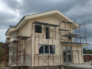 Application d'enduit décoratif siliconé pour la construction de la maison à Saftica thumbnail