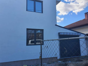 Application d'enduit décoratif structuré pour la construction de la maison thumbnail