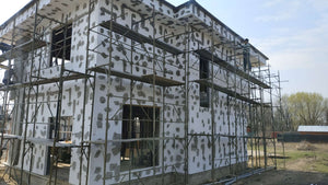 Application de mastic pour le projet de maison de 155 mètres carrés thumbnail