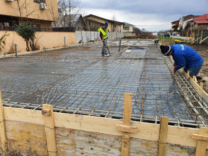 Renforcement de la dalle de fondation de la construction de la halle métallique de 480 mètres carrés thumbnail