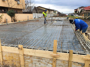 Renforcement de la dalle de fondation de la construction de la halle métallique de 480 mètres carrés thumbnail