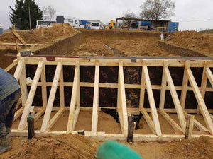 Renforcement et coffrage des poutres de soutien pour le projet de restaurant de 620 mètres carrés à Brasov thumbnail