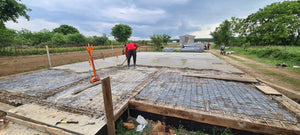 Armature et coulage de la dalle de fondation pour une maison de plain-pied dans le département d'Ilfov, Snagov thumbnail