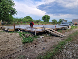 Armature et coulage de la dalle de fondation pour une maison de plain-pied dans le département d'Ilfov, Snagov thumbnail