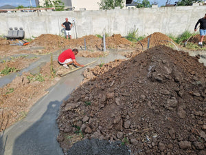 Maison dans le département d'Ilfov, étape de coulage du béton mort dans les tranchées de fondation thumbnail