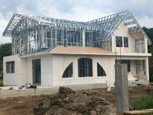 Revêtement extérieur en oxyde de magnésium pour une maison métallique à Saftica en cours thumbnail