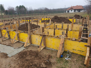 Maison en métal à Snagov de 162 mètres carrés, coffrage, renforcement et coulée des poutres de fondation thumbnail