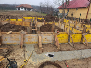 Maison en métal à Snagov de 162 mètres carrés, coffrage, renforcement et coulée des poutres de fondation thumbnail