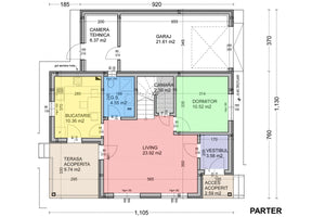 Maison à étages en phase de remblaiement de terre et compactage de la fondation thumbnail