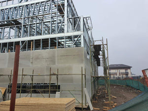 Maison en structure métallique à Otopeni, revêtement extérieur en fibrociment thumbnail