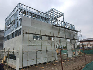 Maison en structure métallique à Otopeni, revêtement extérieur en fibrociment thumbnail