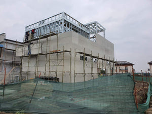 Maison en structure métallique à Otopeni, revêtement extérieur en fibrociment thumbnail