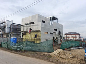 Maison en structure métallique à Otopeni, revêtement extérieur en fibrociment thumbnail