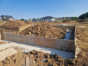 Coffrage, armature et coulage de poutres de fondation pour une maison dans le département d'Ilfov thumbnail