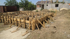 Coffrage, armature et coulée de la fondation pour le projet clé en main de la maison de 72 mètres carrés
 thumbnail