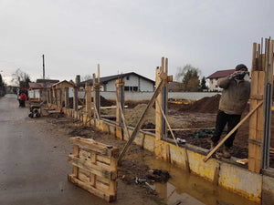 Coffrage du socle et des poteaux en béton et en bois GA04 thumbnail