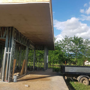 Construction de la garde et de l'aménagement paysager pour le projet de maison de 320 mètres carrés à Snagov thumbnail