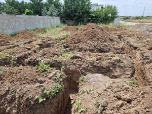 Construction de maison dans le département d'Ilfov, traçage et excavation de la fondation thumbnail
