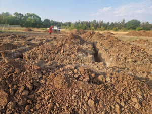 Construction de maison dans le département d'Ilfov, traçage et excavation de la fondation thumbnail