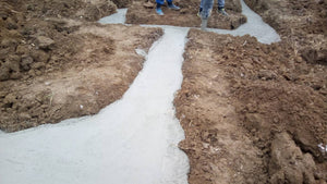 Construction d'une maison en métal de 162 mètres carrés à Snagov, coulée de la semelle de fondation thumbnail