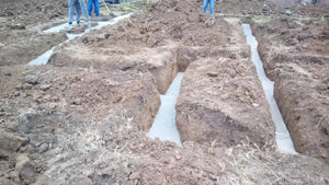 Construction d'une maison en métal de 162 mètres carrés à Snagov, coulée de la semelle de fondation thumbnail