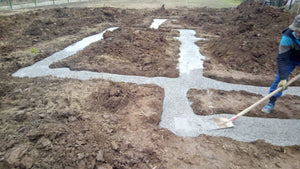 Construction d'une maison en métal de 162 mètres carrés à Snagov, coulée de la semelle de fondation thumbnail