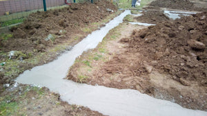 Construction d'une maison en métal de 162 mètres carrés à Snagov, coulée de la semelle de fondation thumbnail