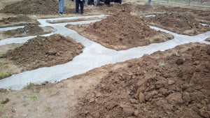 Construction d'une maison en métal de 162 mètres carrés à Snagov, coulée de la semelle de fondation thumbnail