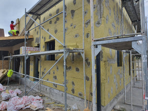 Construction d'une maison en métal de 191 mètres carrés, achèvement de l'isolation thermique des façades thumbnail