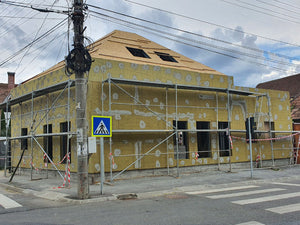 Construction d'une maison en métal de 191 mètres carrés, achèvement de l'isolation thermique des façades thumbnail