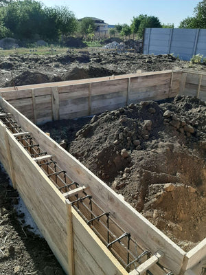 Construction d'une maison de plain-pied de 120 mètres carrés à Braila, coffrage et armature de la fondation thumbnail