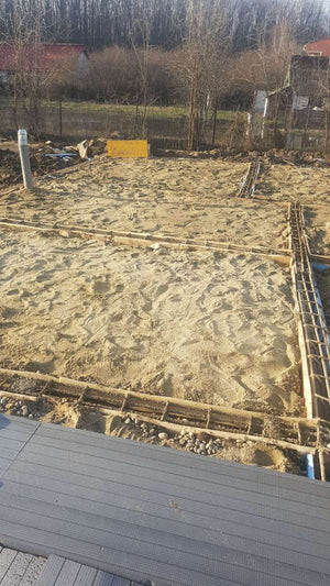 Construction de la fondation pour une maison sur structure métallique à Saftica thumbnail