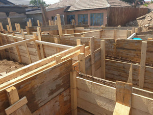 Construction de la fondation pour un projet de maison sur structure métallique thumbnail