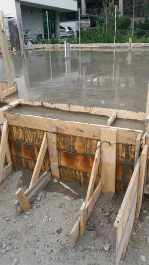 Construction de la fondation pour une maison de plain-pied de 115 mètres carrés, projet clé en main de maison en métal à Craiova thumbnail