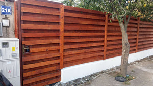 Construction d'un mur de clôture en béton et en bois GA02 à Otopeni thumbnail