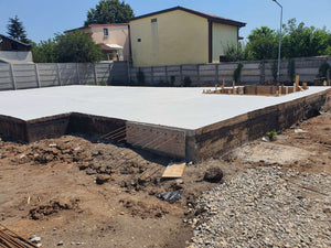 Construction d'un hangar métallique de 240 mètres carrés, coulée de la dalle de fondation thumbnail