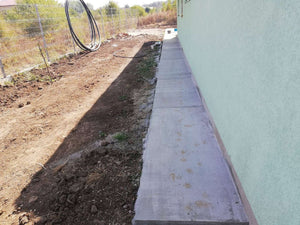 Construction d'une piscine de 48 mètres carrés pour un projet de maison thumbnail