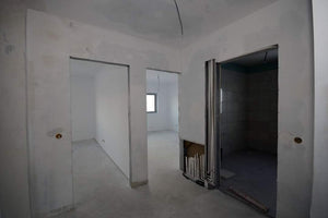 Construction d'une maison brute à l'état de gros œuvre à Mogosoaia thumbnail