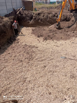 Construction d'une villa de 420 mètres carrés à Ilfov, excavation de la fondation et couche capillaire thumbnail