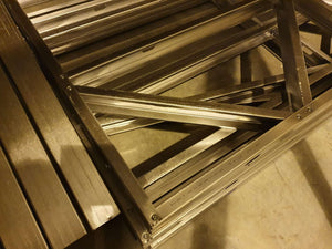 Découpe et pré-assemblage en usine de la maison sur structure métallique de plain-pied de 53 mètres carrés thumbnail