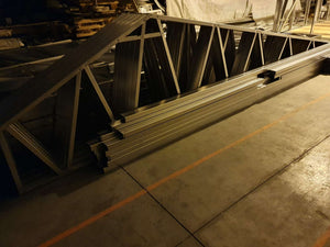 Découpe et pré-assemblage en usine de la maison sur structure métallique de plain-pied de 53 mètres carrés thumbnail