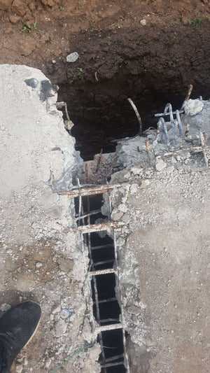 Démolition pour la consolidation du sous-sol existant de la construction de la halle de 240 mètres carrés thumbnail