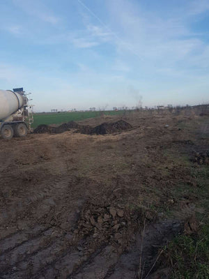 Élévation et coulage de la fondation pour une maison clé en main à Domnesti thumbnail