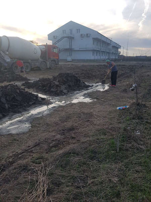 Élévation et coulage de la fondation pour une maison clé en main à Domnesti thumbnail