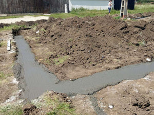 Démolition et coulée de la semelle de fondation pour le projet de maison en métal à Pantelimon thumbnail
