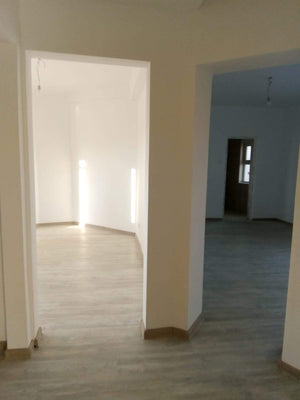 Finalisation de la rénovation d'un ancien appartement à Bucarest thumbnail