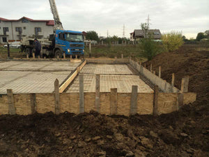 Construction de la fondation pour un projet de maison sur structure métallique de 294 mètres carrés thumbnail